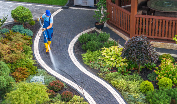 Best Deck Pressure Washing  in Greentown, OH